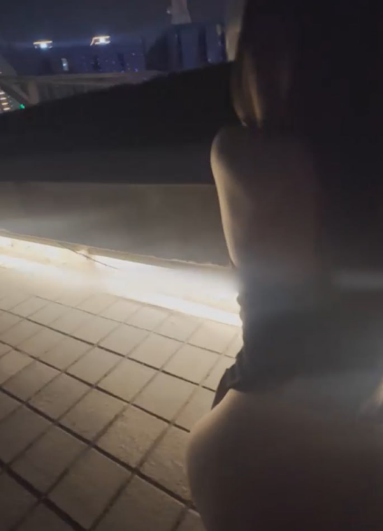 山东潍坊情侣赵思珊与男友野外 泄密版