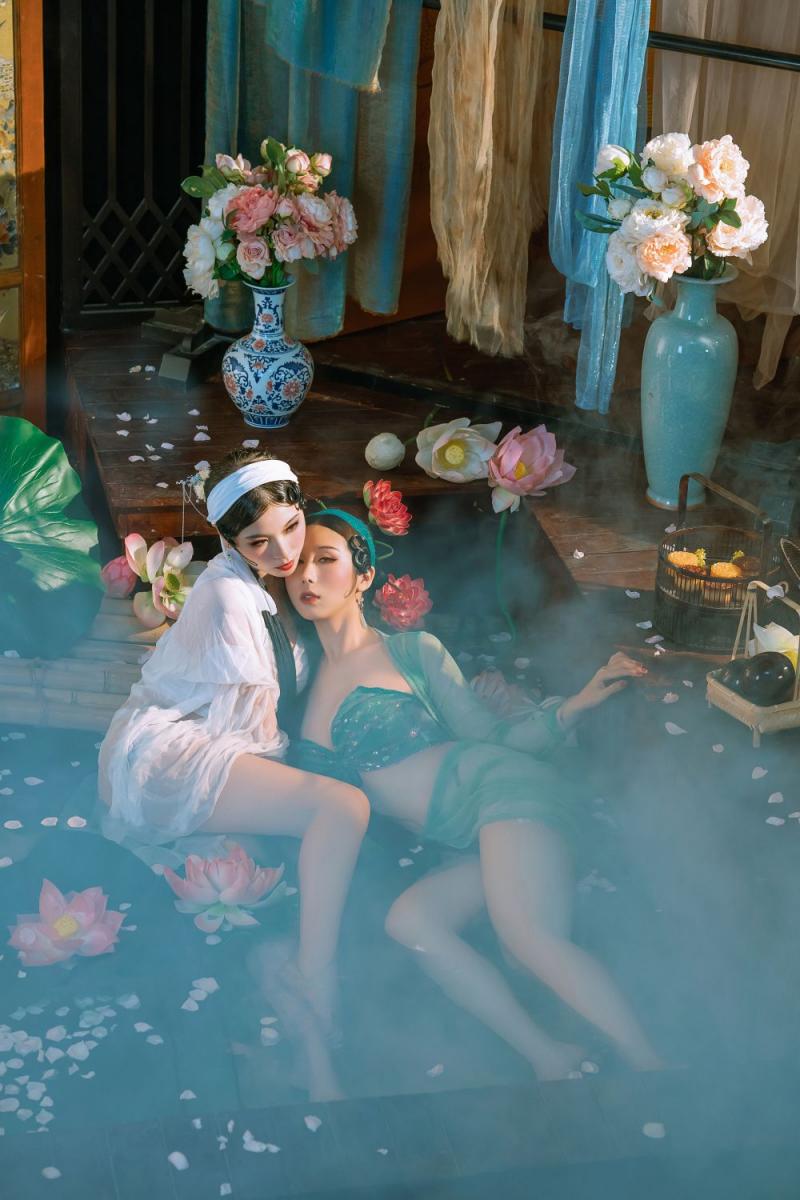 双人肉丝大长腿的诱惑