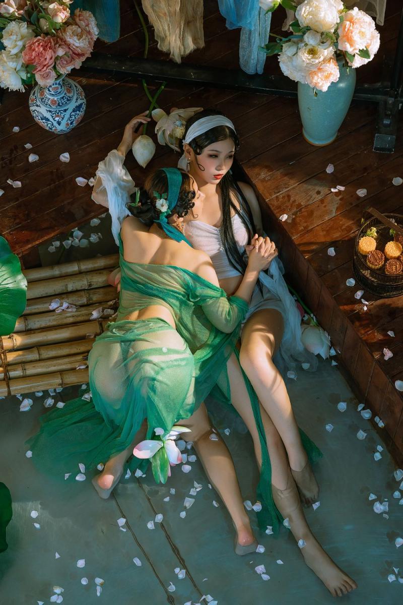 双人肉丝大长腿的诱惑