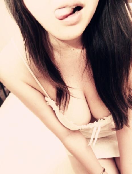 [美图赏析]珍藏级美胸、看美胸即有美好心情