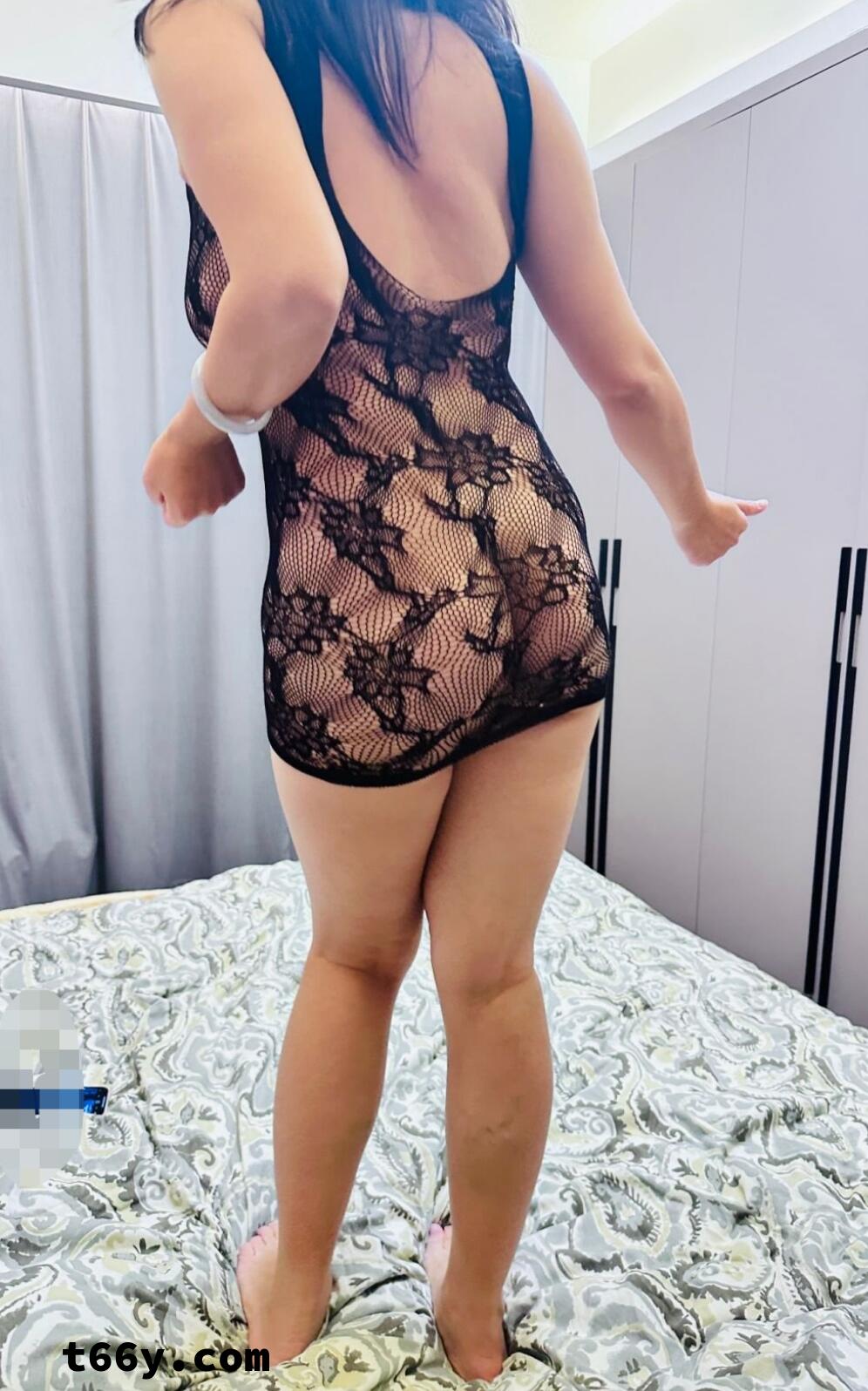 和老婆角色扮演她上司干她，最后直接潮吹