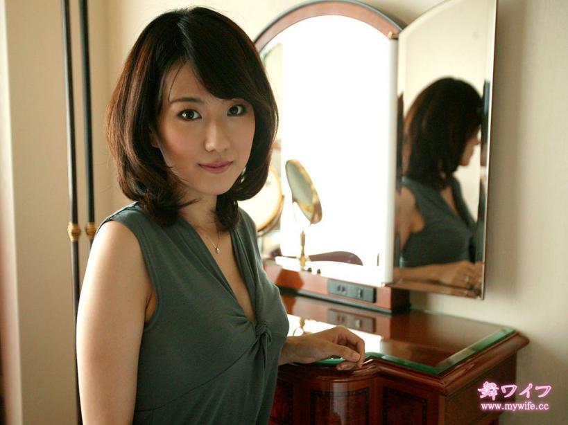 葉山 律子 Ritsuko Hayama 小向まな美