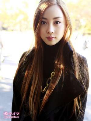 吉崎 奈々子 Nanako Yoshizaki あゆむ