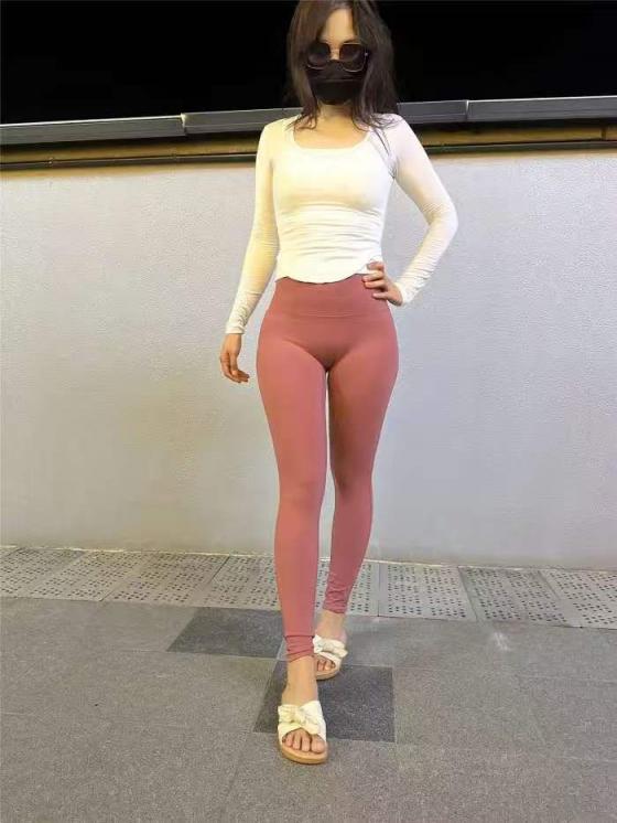 微胖人妻瑜伽裤诱惑