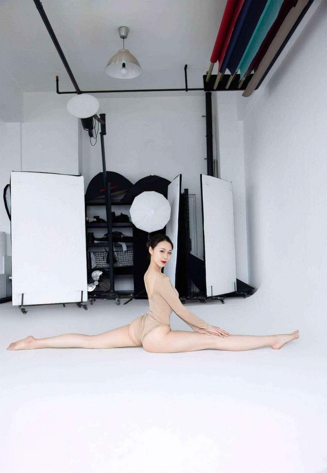 鹿鹿_大尺度露点流出