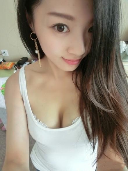 珍藏级美胸，看美胸即有美好心情