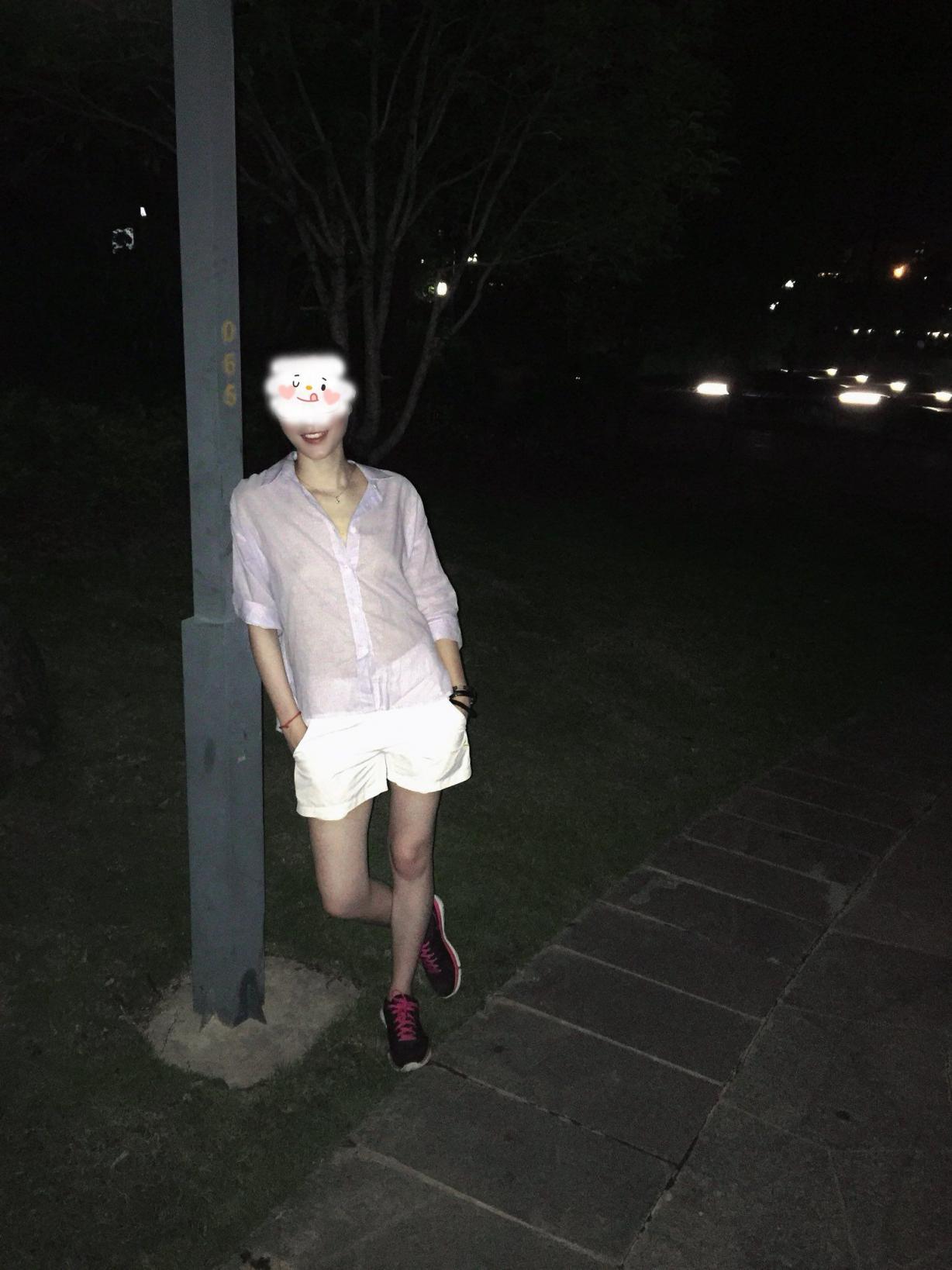 爱露出的骚母狗