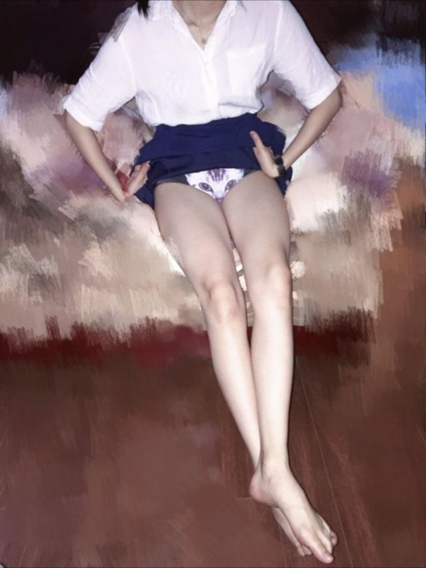 爱露出的骚母狗