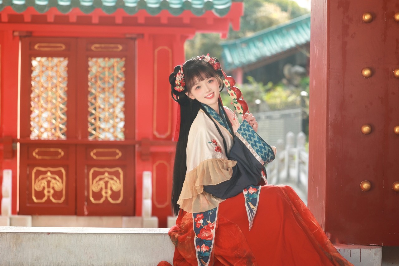 人前女神_乖乖女，人后母狗_欲女系列