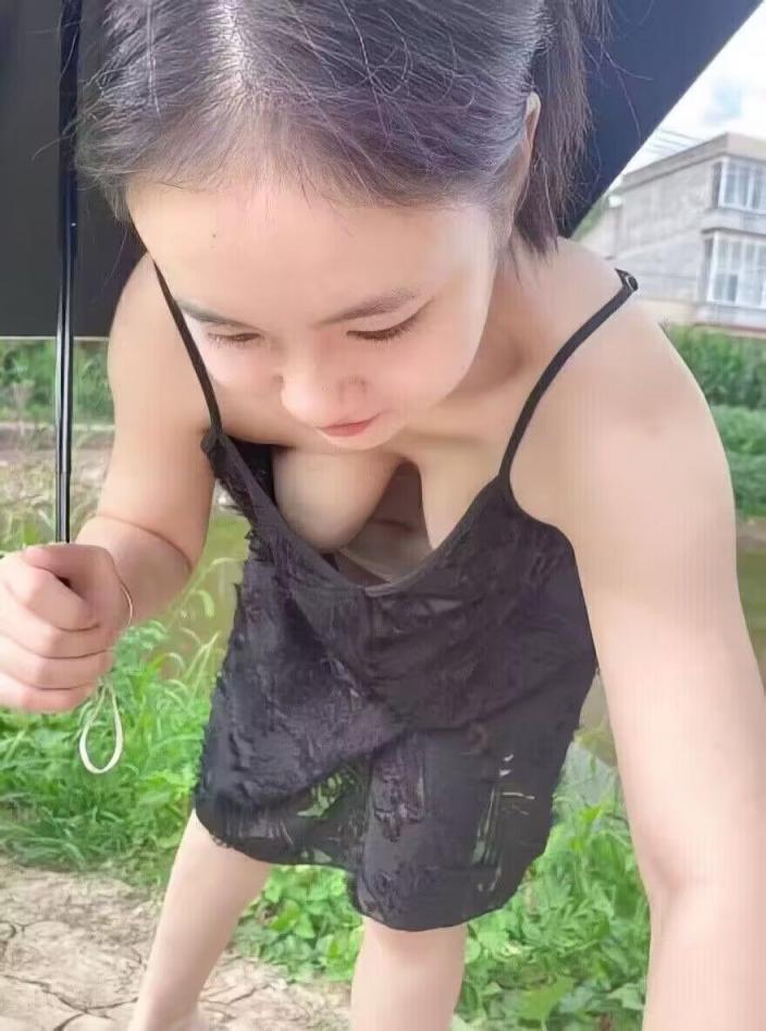 裙底风光无限美