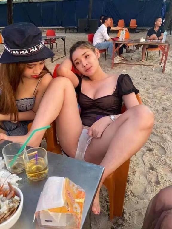 裙底风光无限美