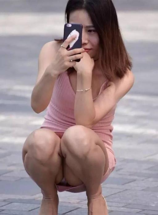 裙底风光无限美