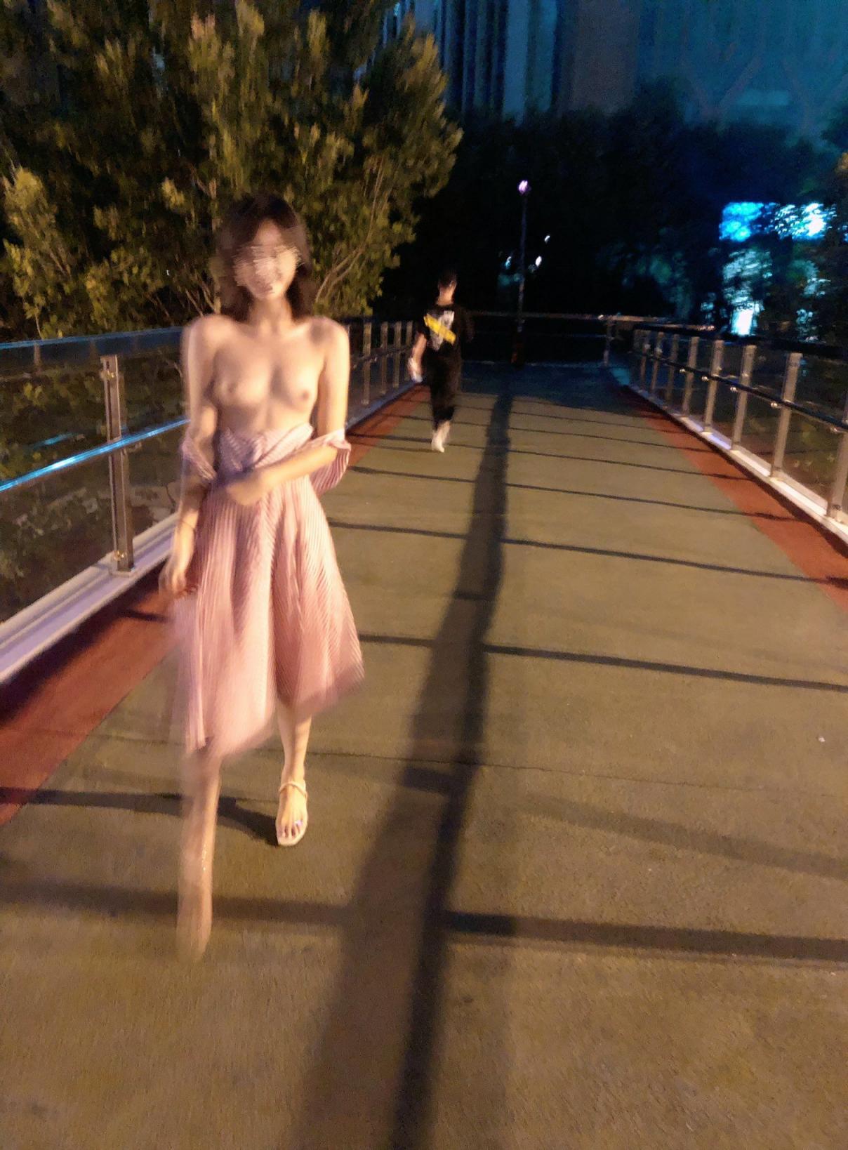 个人收藏的UNIG露出合集分享