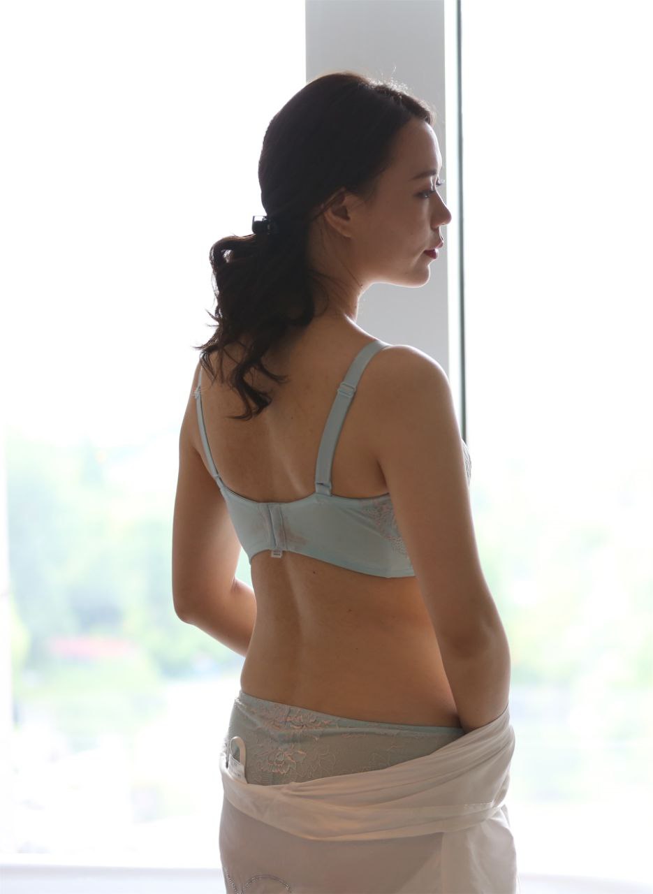 遥想当年，小乔初嫁