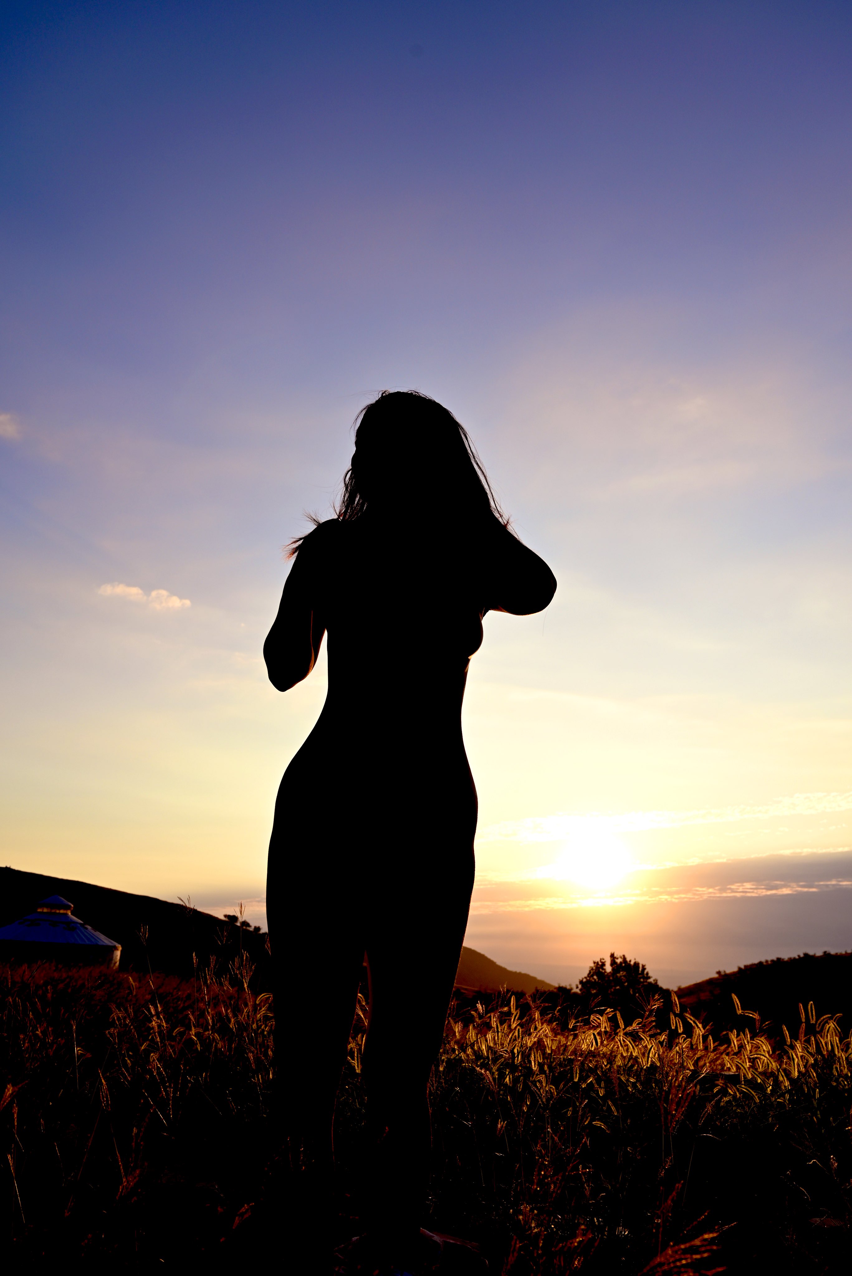 爱露出的人妻美图