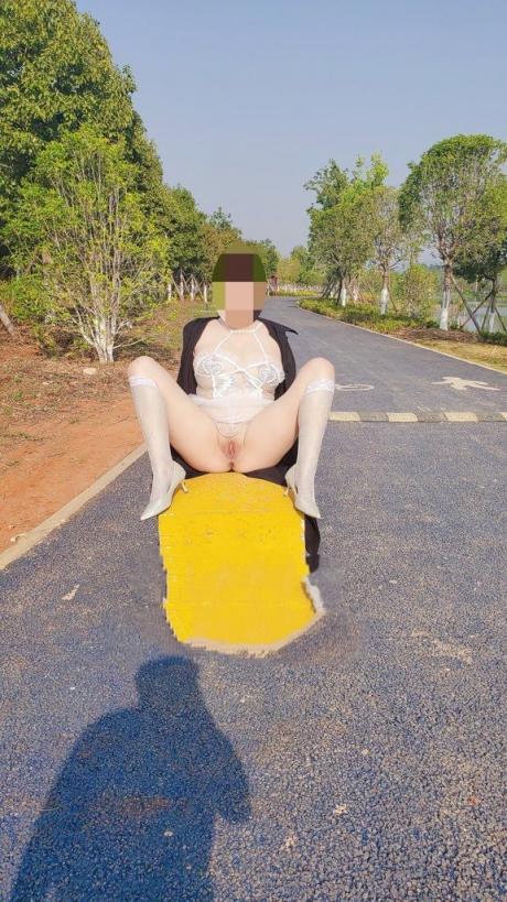 大奶人妻的露出