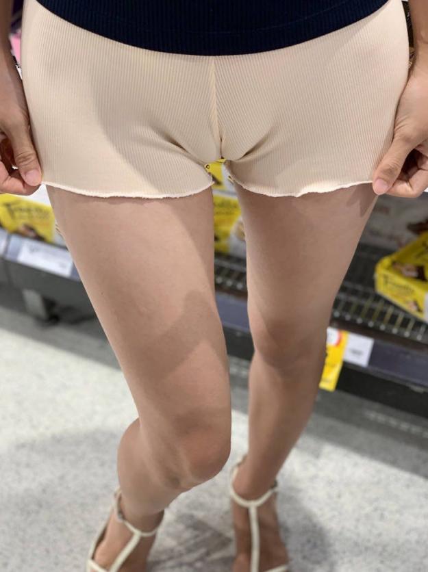 齐逼短裤无限接近逼