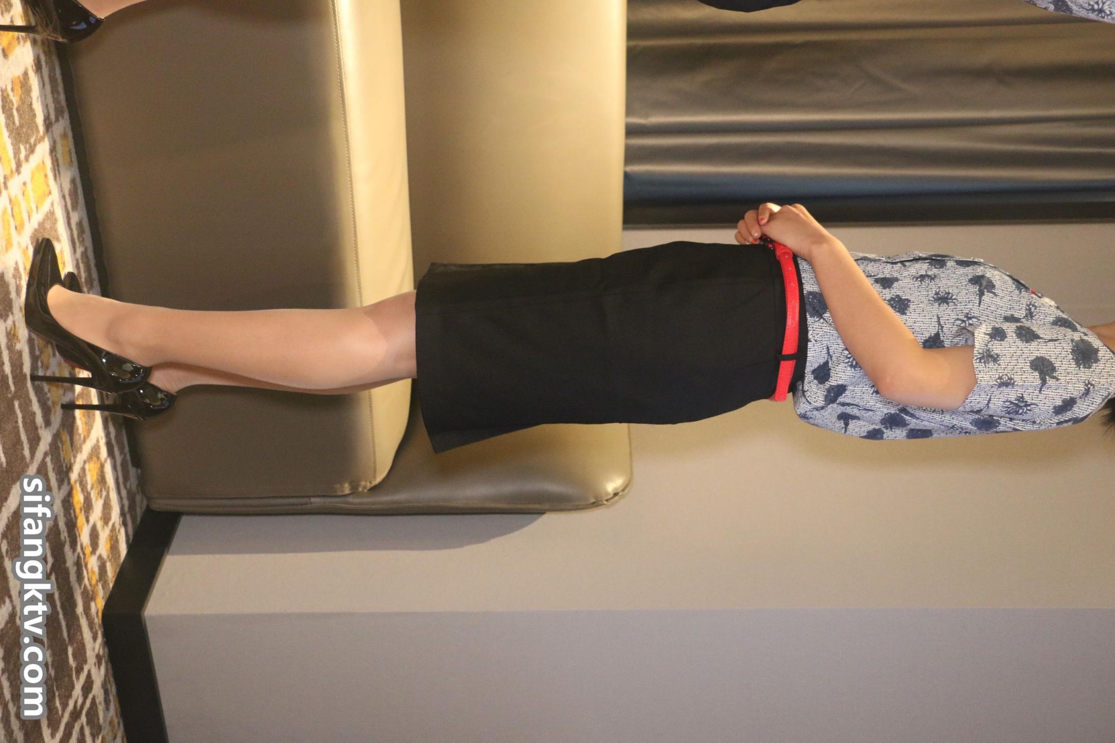 东航空姐 闺蜜 丝足肥臀