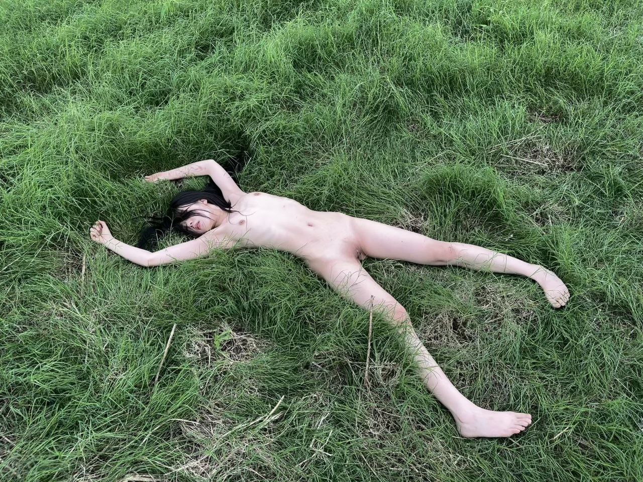 户外的风骚少妇