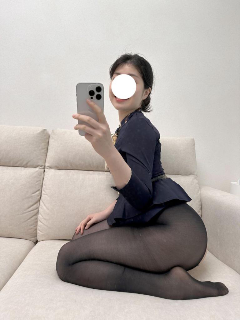 经典反差婊 秦嘉倪