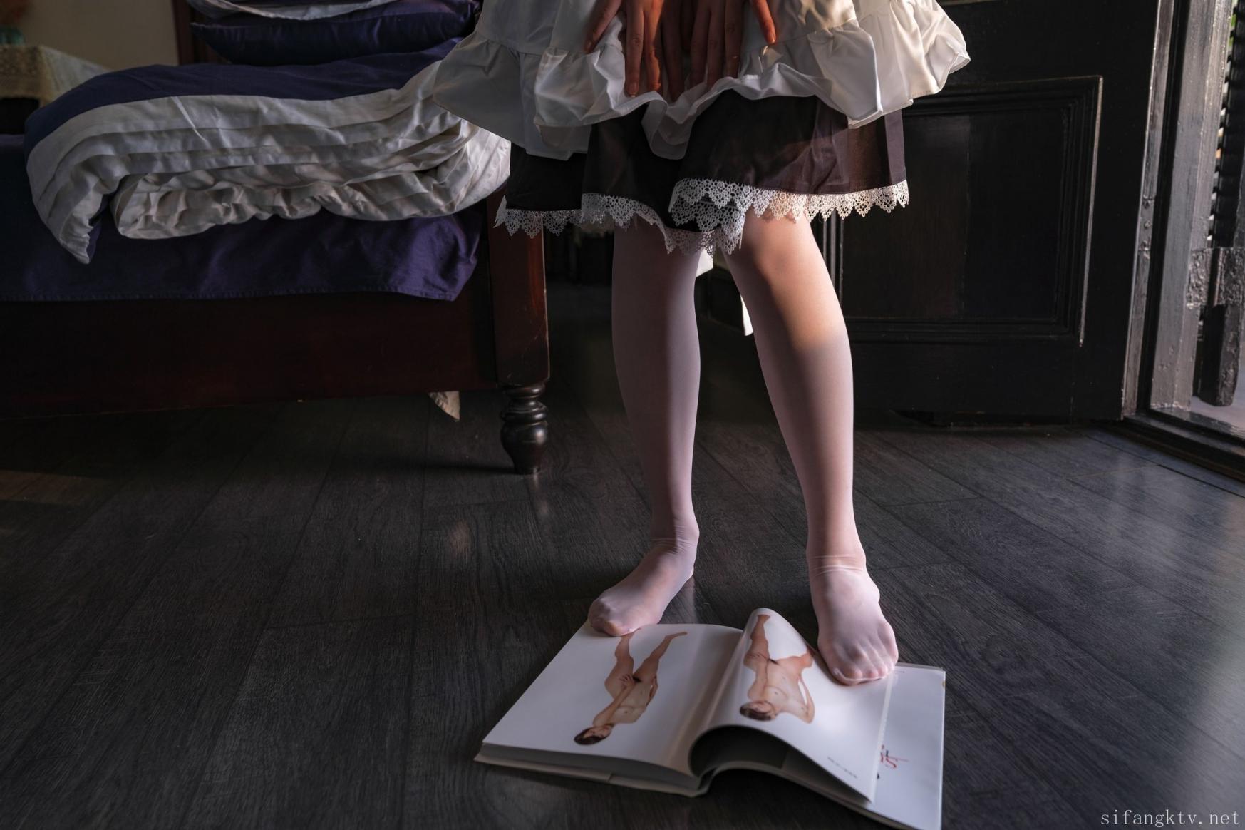 森萝财团 小七 女仆装淫纹诱惑