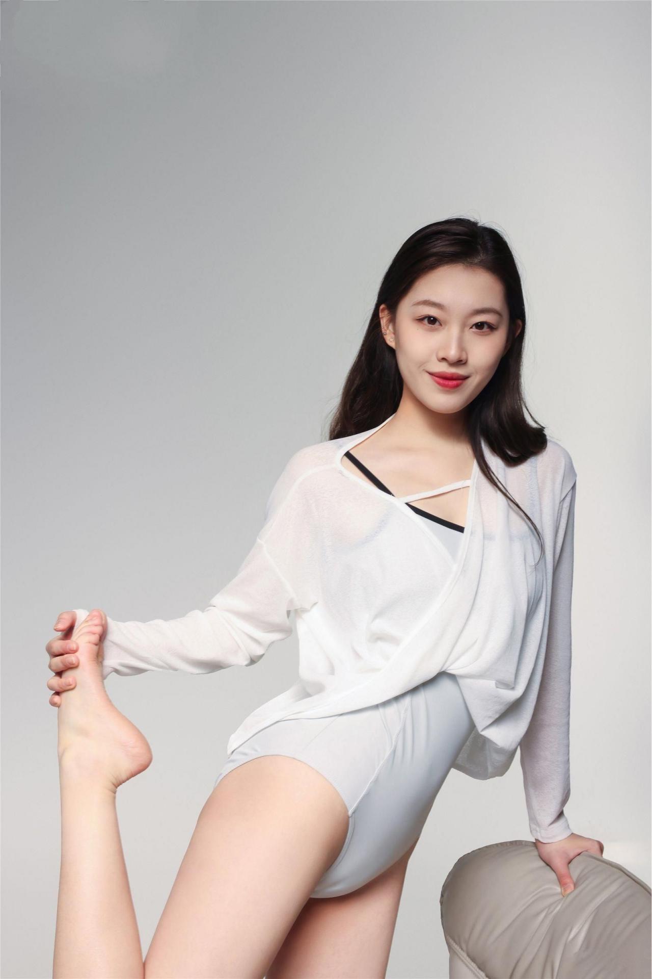 舞蹈生的树洞 羽