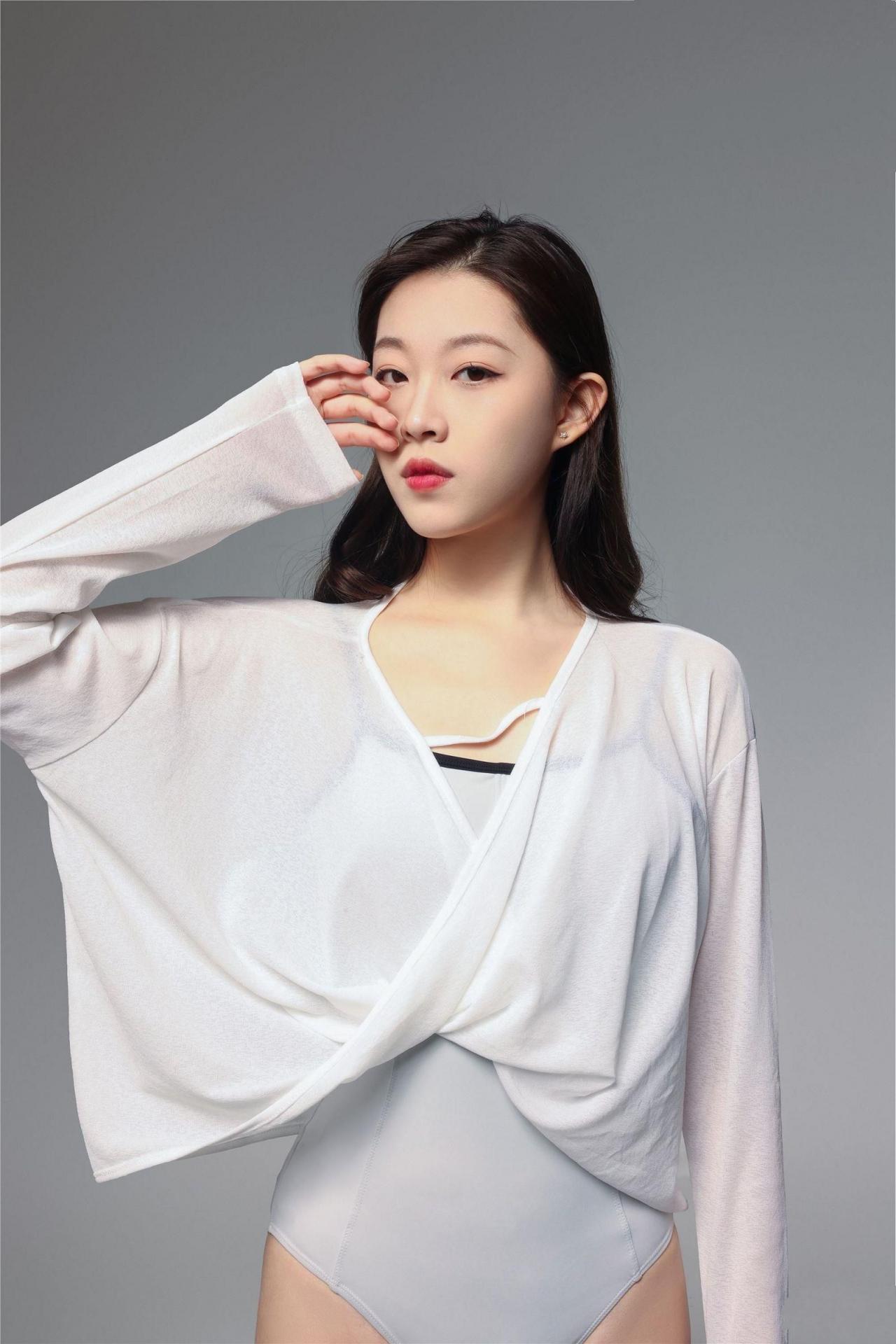 舞蹈生的树洞 羽