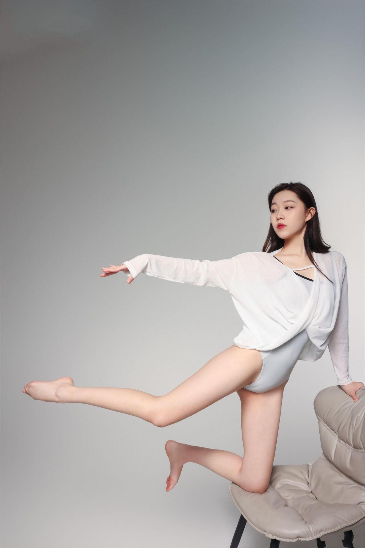 舞蹈生的树洞 羽