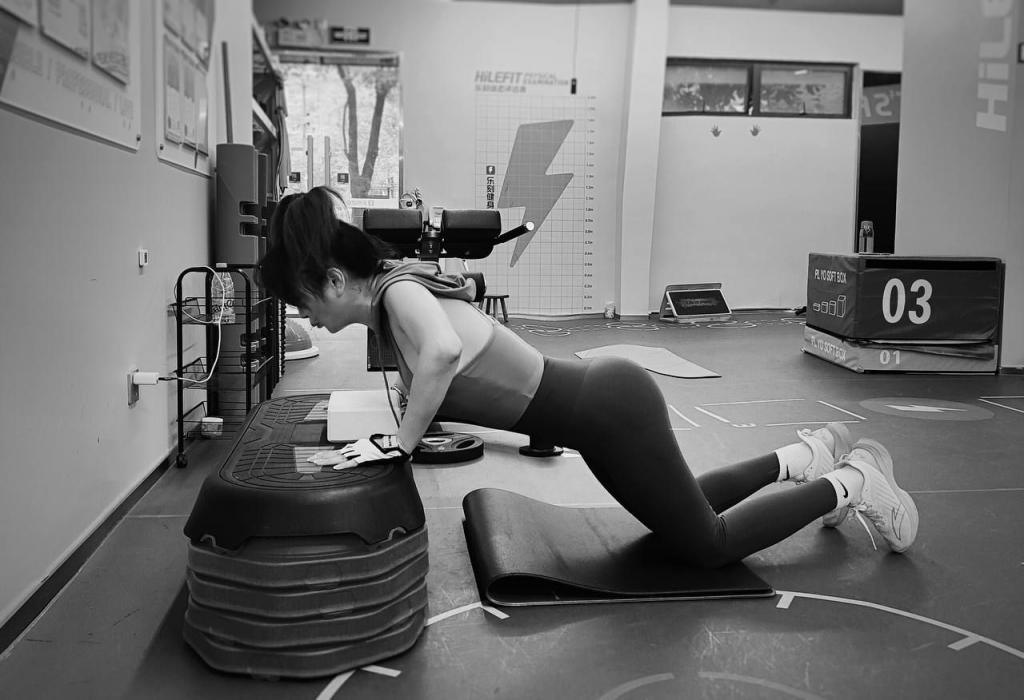 爱健身、爱咖啡、爱拍照