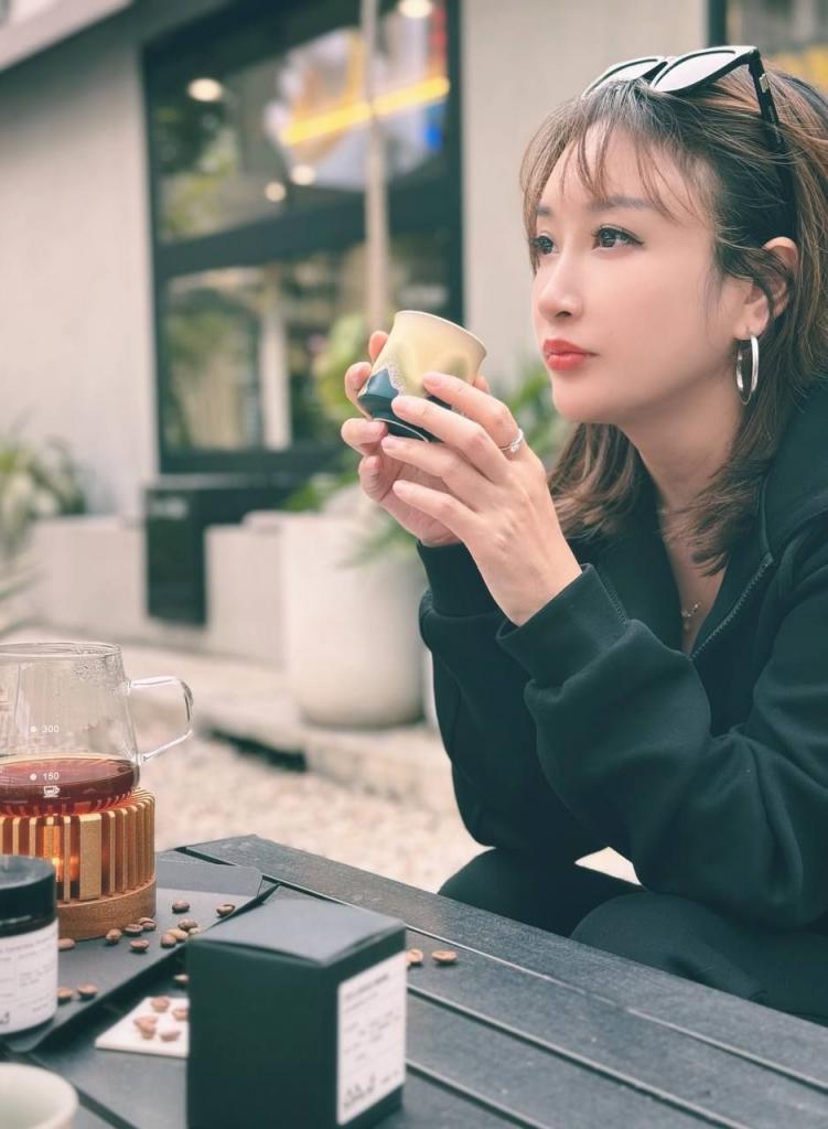 爱健身、爱咖啡、爱拍照