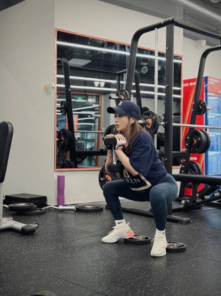 爱健身、爱咖啡、爱拍照