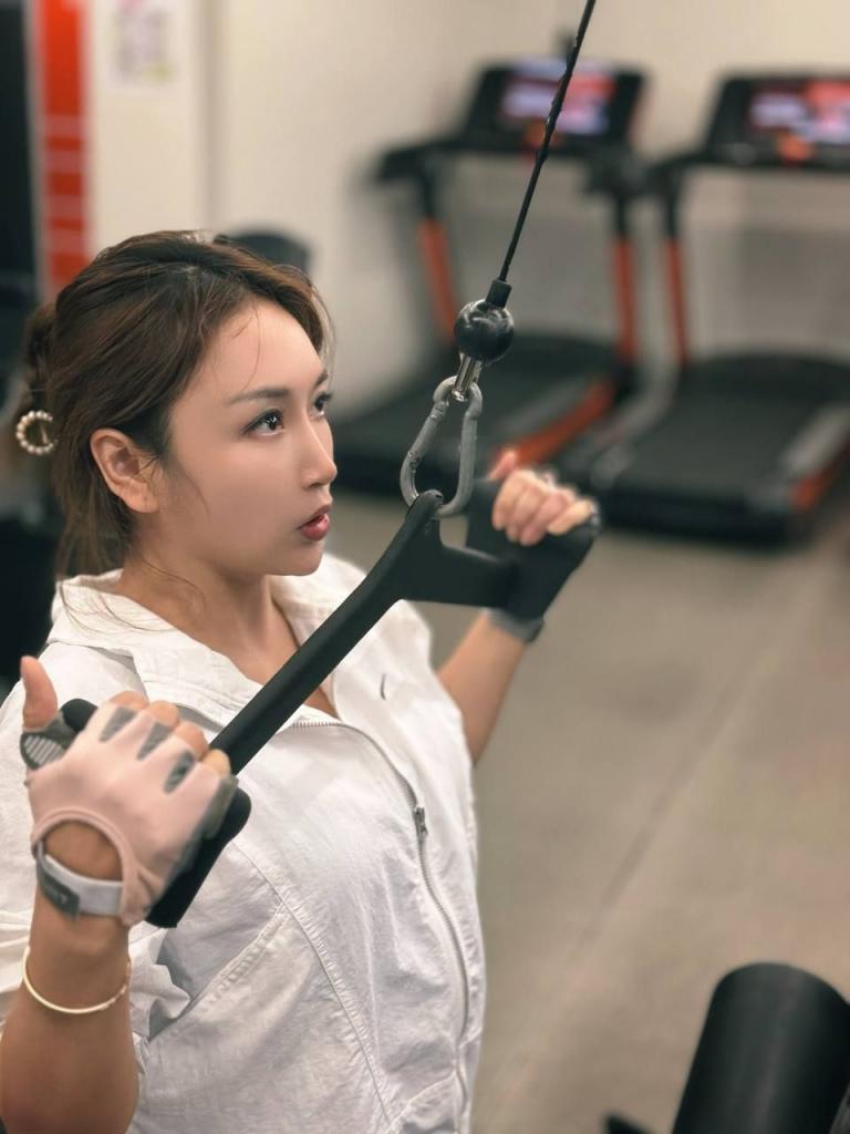 爱健身、爱咖啡、爱拍照