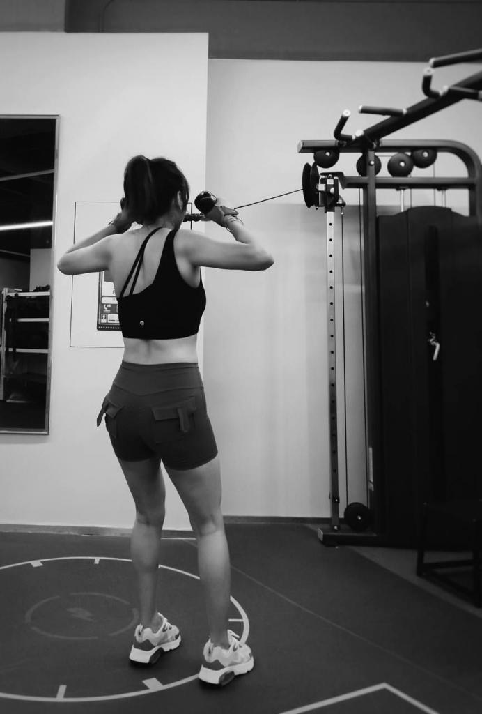 爱健身、爱咖啡、爱拍照