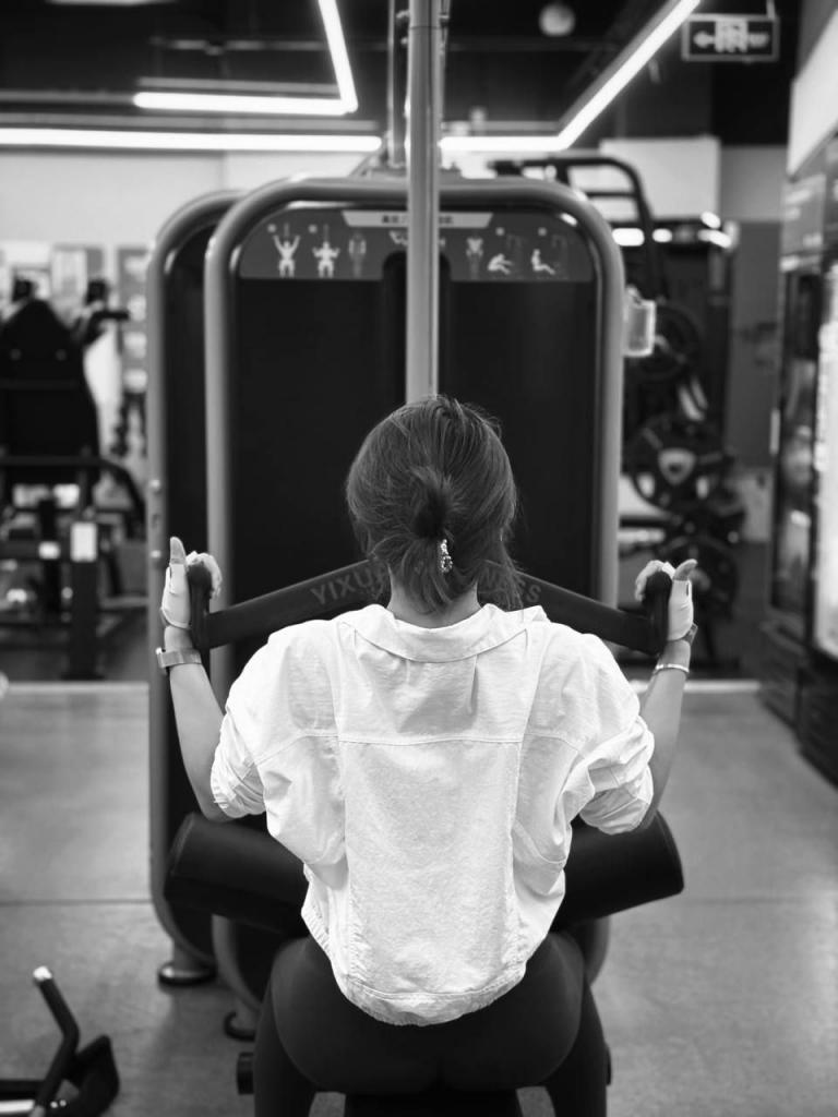 爱健身、爱咖啡、爱拍照