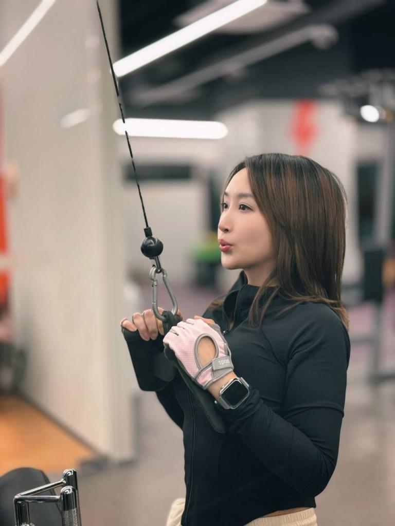 爱健身、爱咖啡、爱拍照