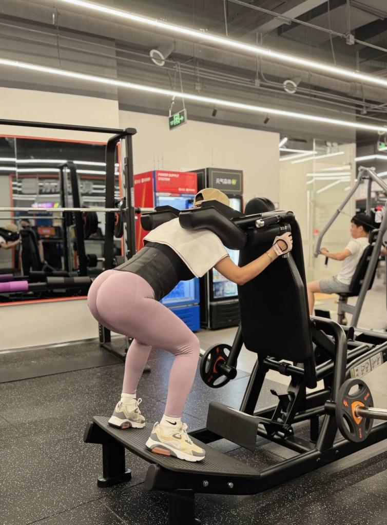 爱健身、爱咖啡、爱拍照