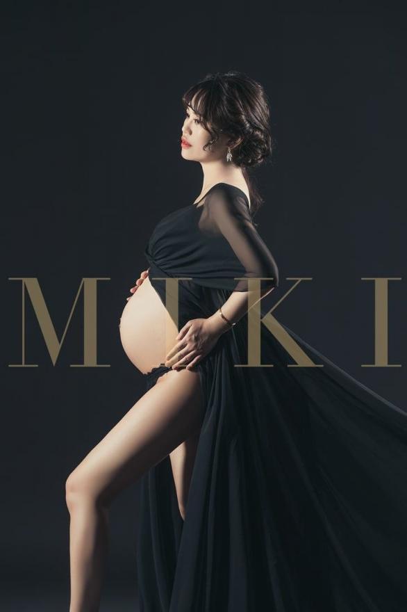 嘘，静静地看就行了