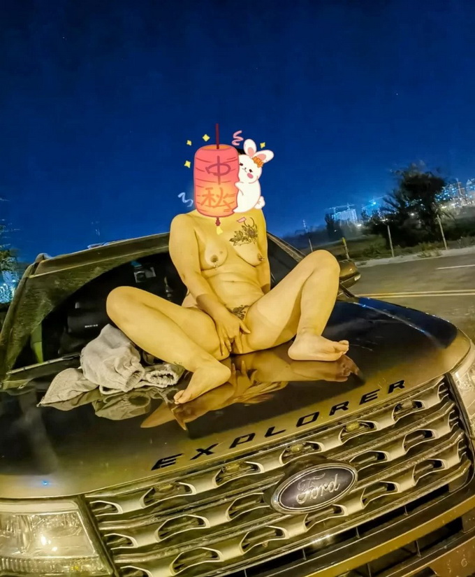 有一位爱露出的骚，是什么体验