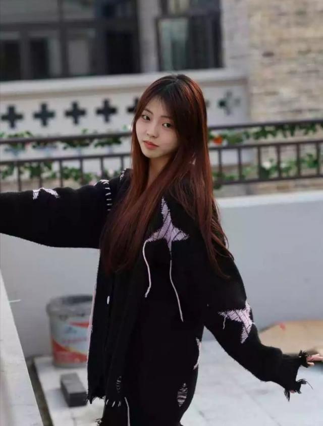 分享两个小骚货