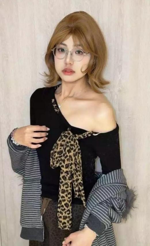 分享小骚母狗一枚