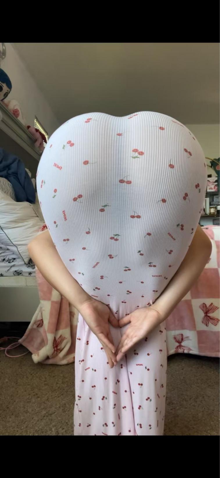 蜜桃臀的诱惑是个爱心形状