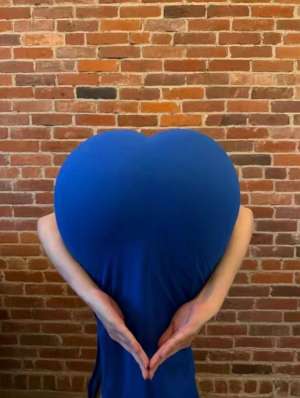 蜜桃臀的诱惑是个爱心形状