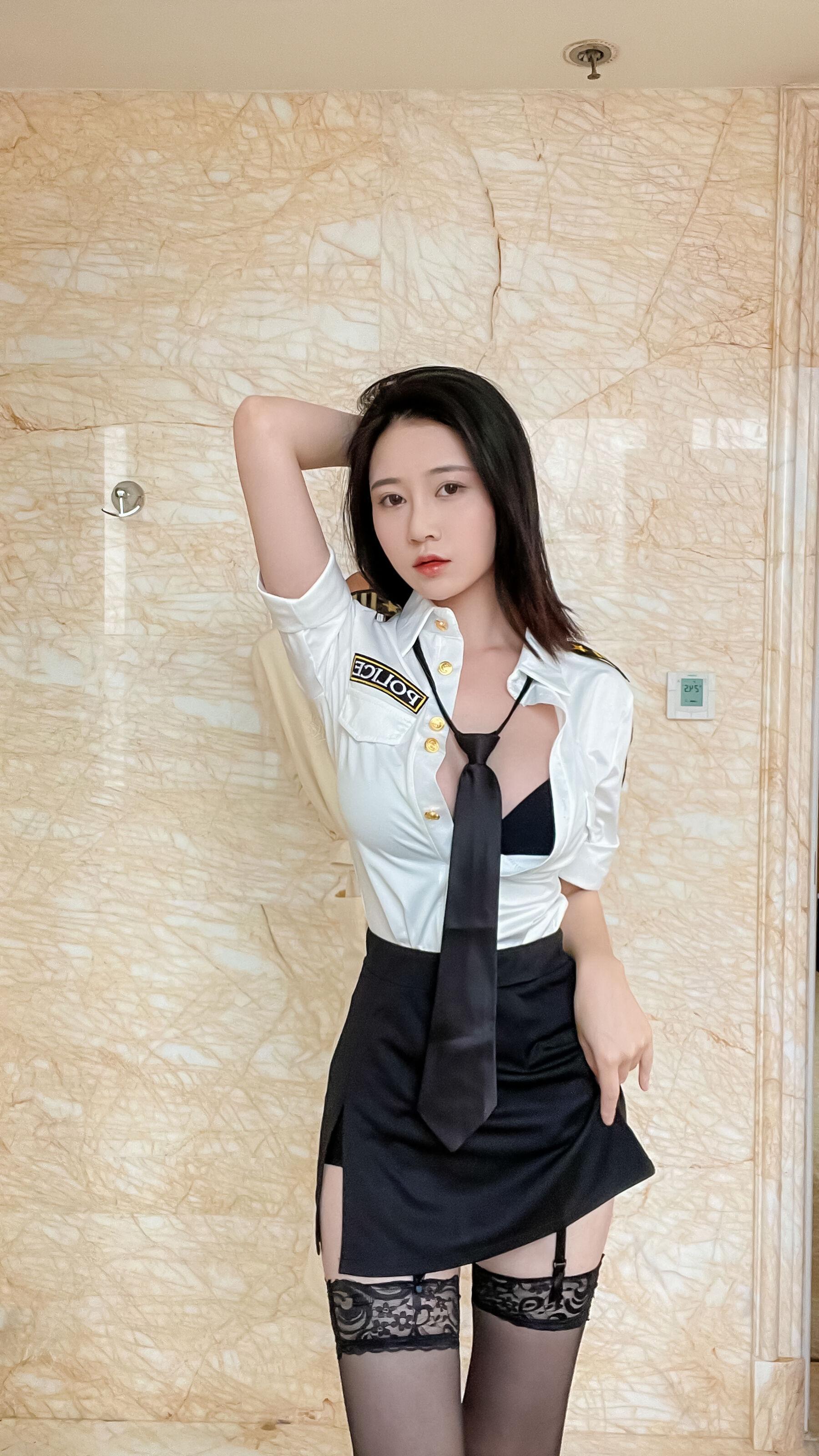 年年-S女警 [82P]