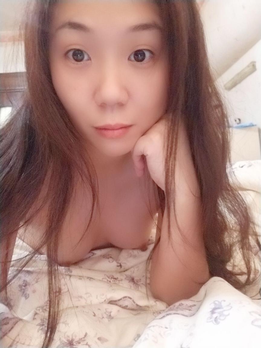 漂亮的风骚少妇[20P]