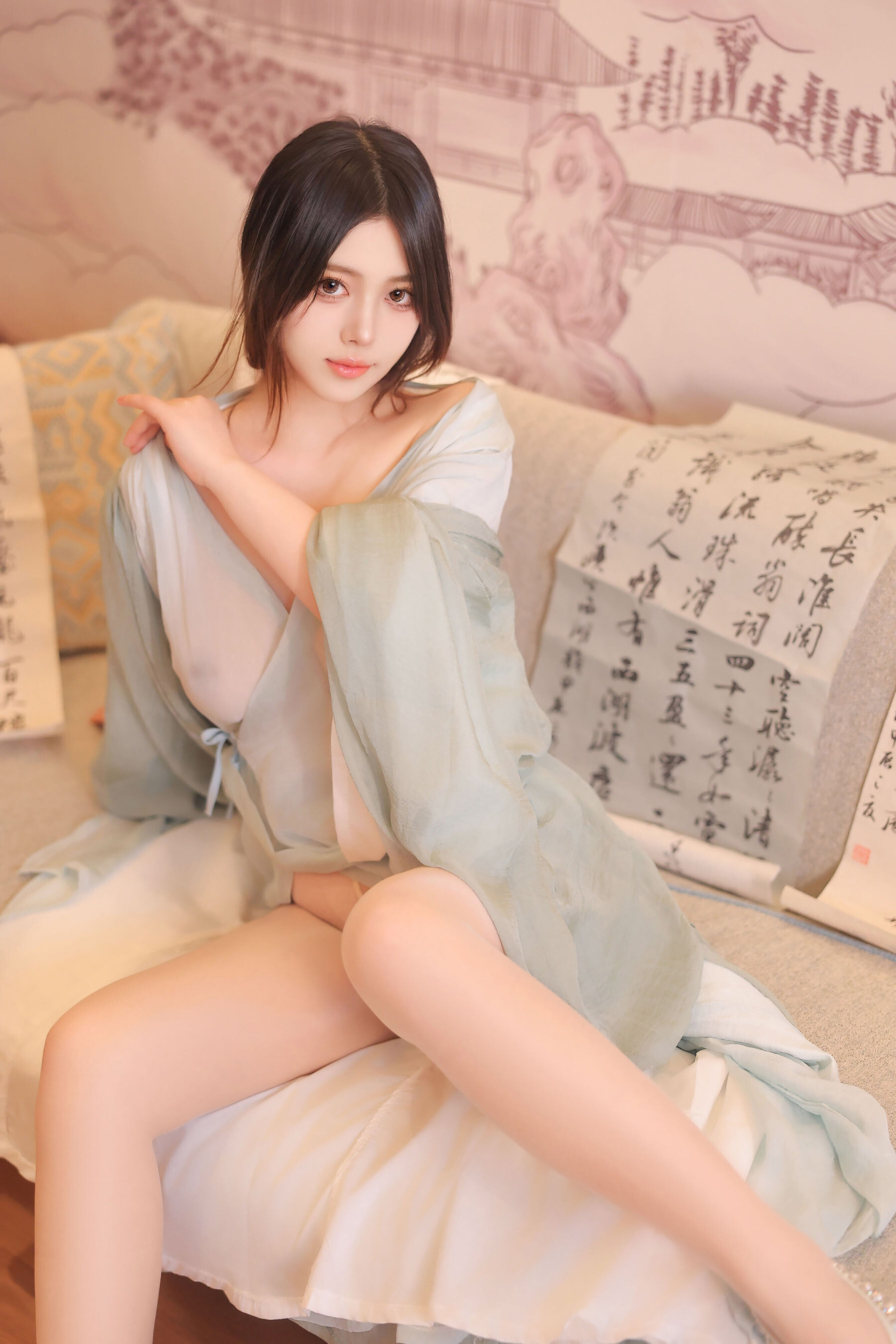 蛋蛋宝 - 古风汉服，薄如蝉翼的衫和挺拔露出的胸