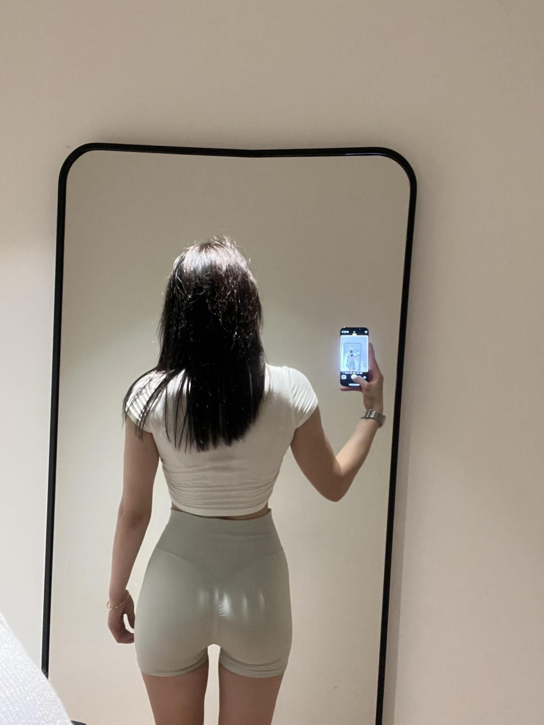 瑜伽裤美女