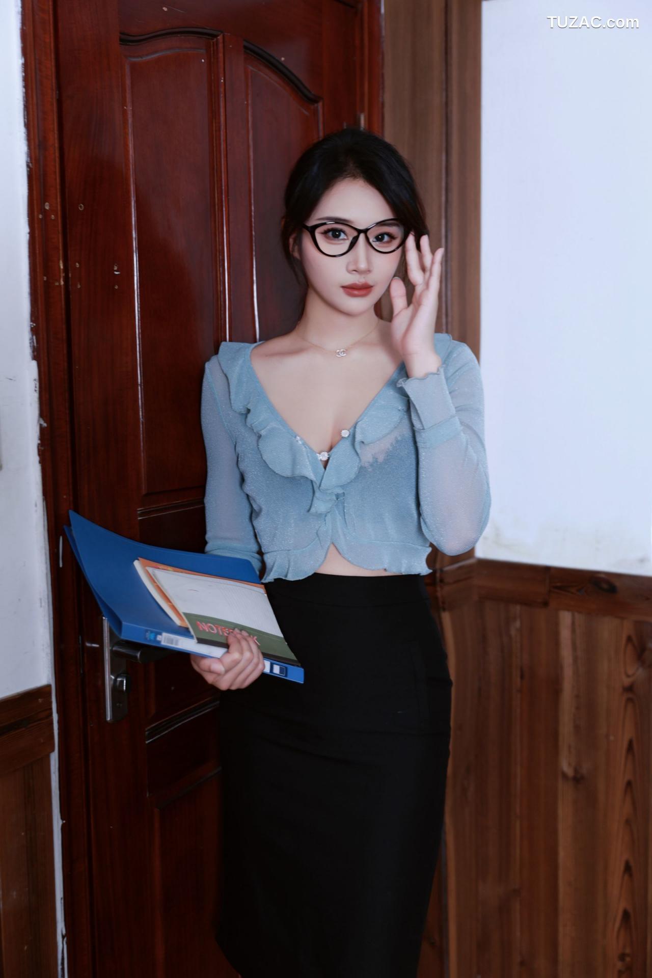 南乔女教师内购私拍