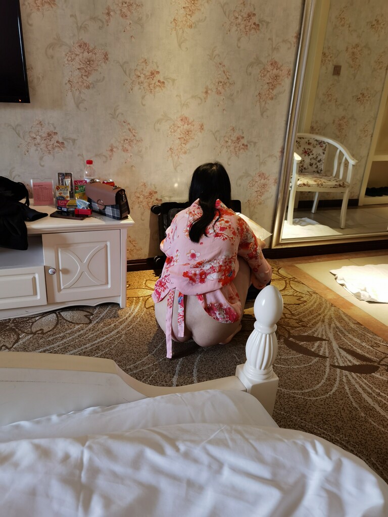 相识多年的人妻少妇最近解锁了毒龙
