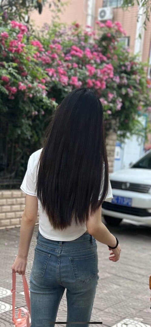 清纯学妹在床上像个母狗
