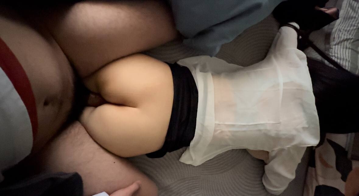 清纯学妹在床上像个母狗